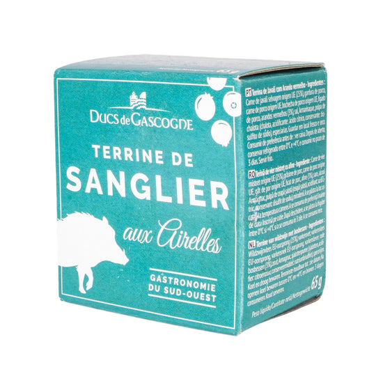 Side view of a small green box with the Duc de Gascogne logo and the title Terrine de sanglier aux airelles with the outline of a boar and tomatoes in the corners of the box
